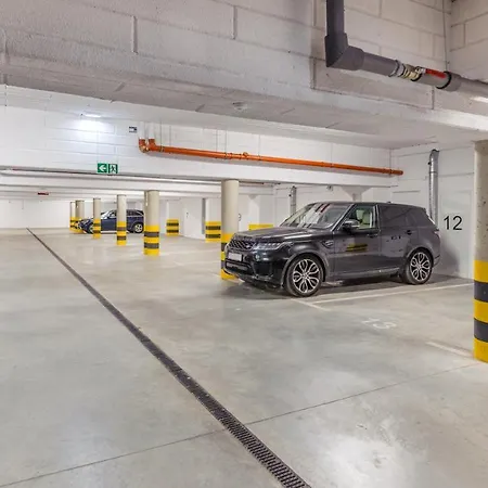 Prywatne W Obiekcie Ustronie Apartments, Sun & Snow דירה