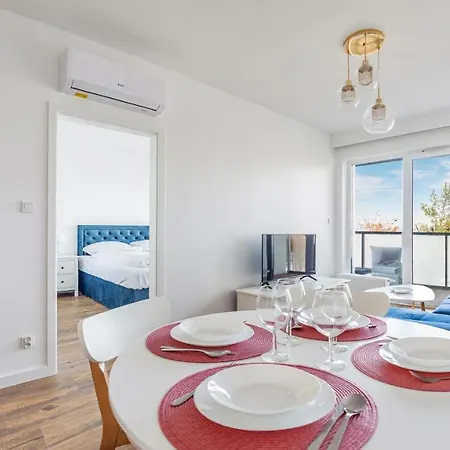 Prywatne W Obiekcie Ustronie Apartments, Sun & Snow דירה